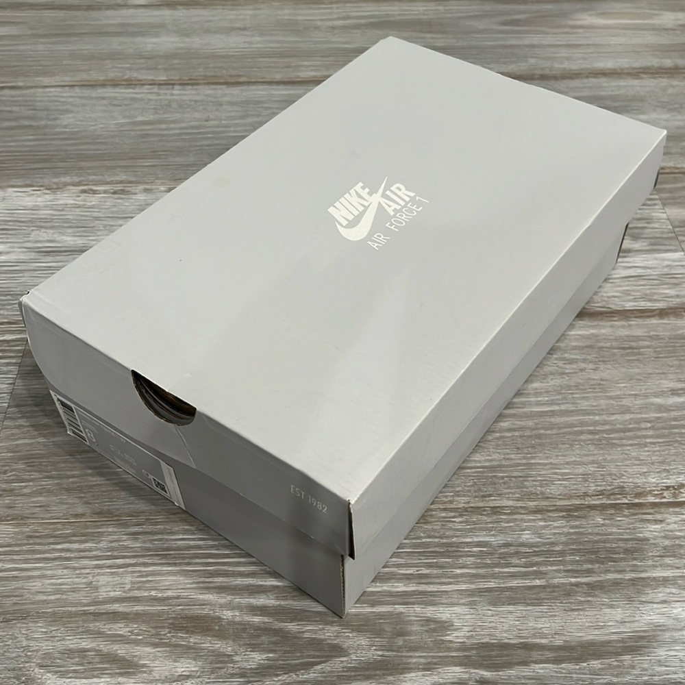 SHOE BOX ONLY: For AUTHENTIC NIKE Women’s Air Force 1 ‘07 WHITE/WHITE Size 8 $90